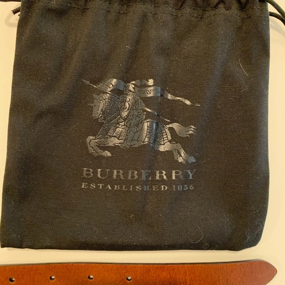 Burberry brown leather belt - Picture 1 of 7